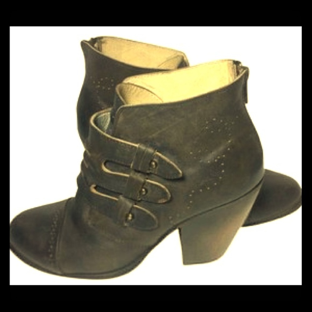 SALE Never worn Freebird Malbec Monk Strap booties